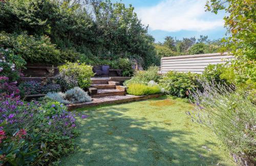 Beach Cottage - Photo 35