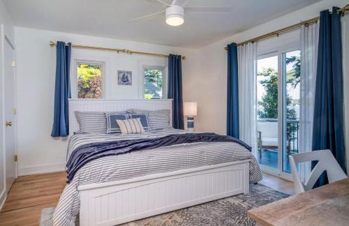 The Blue Sapphire 3BR 3BA Luxury Lakefront Home on Mineola Bay Stunning Views on Chain O Lakes - Photo 45