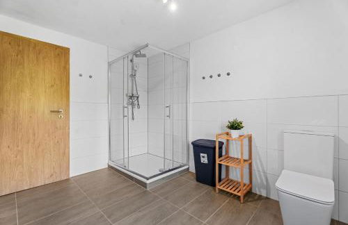 Modern House "Brick Lane" with Terrace and Wintergarden - LOFTIGO - Photo 36