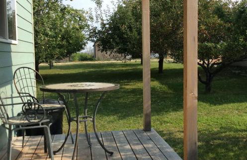 Peaceful Vacation Getaway, Private Yard, Hot Tub, 360 Views, Cozy Cottage in the heart of the Bitterroot Valley, Sage Cottage 406 - Foto 8