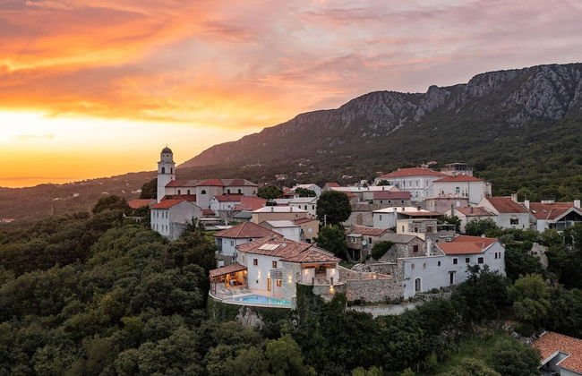 Amazing Villa With Pool, Wellness and Stunning View - Foto 37