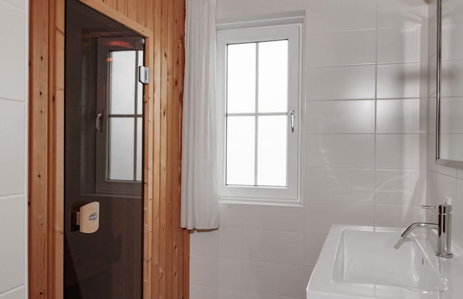 Beautiful Villa With Sauna and Rowing Boat, 400 m From the sea - Photo 10