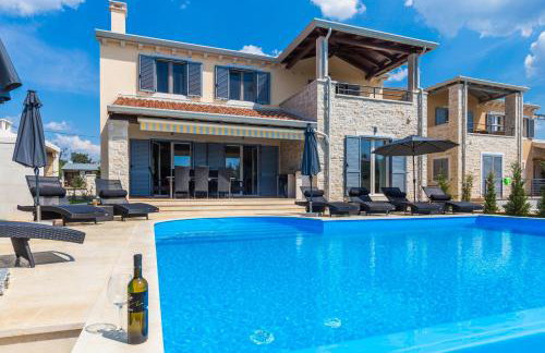 Elegant new villa Laura An with private pool in Porec - Foto 2