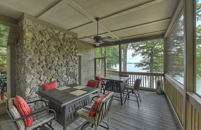 Family Lake House Retreat by Avantstay Sleeps 28 - Foto 10