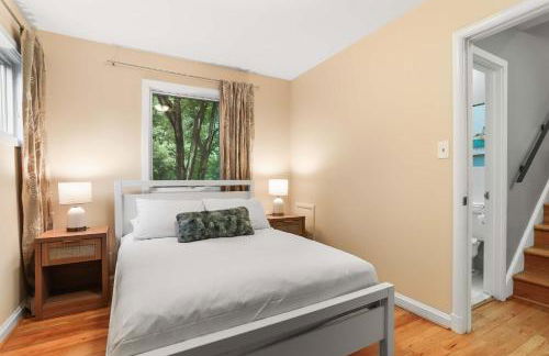 Sojourn Beautiful Home with Beach Access & Backyard - Foto 7