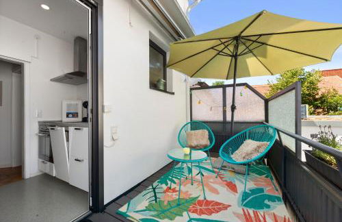 Stay COZY - TOP LAGE - Kingsize Betten - Parkplatz - Balkon - Netflix - Foto 6