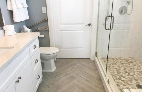 Seahorse Inn - Walk to Sunny Beach and Ocean Views - Foto 15