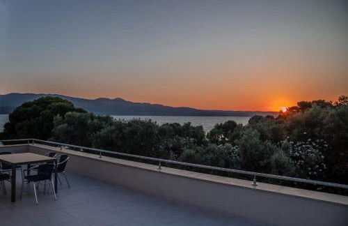 Presidential Beach Villa - Photo 13