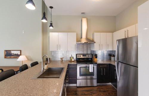 Downtown Modern 2BR Loft Apartment - Sleeps 8-9 - Foto 11