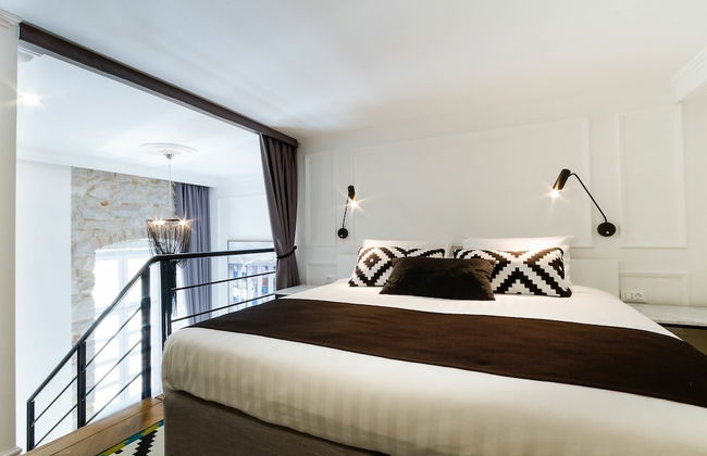 DeZign Apartments - Photo 14