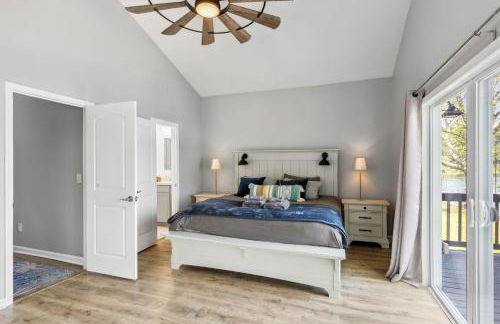 Landmark Lakehouse - luxury living in PLX - Foto 16