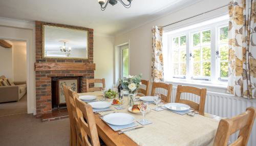 Spacious family cottage with private garden and forest walks - Foto 5