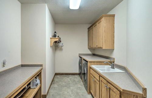 Tranquil Lake Elmo Farmhouse Hiking Nearby! - Foto 30