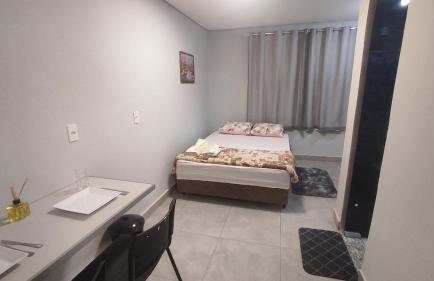 Kitnet independente confortável e muito bem localizada - Foto 1