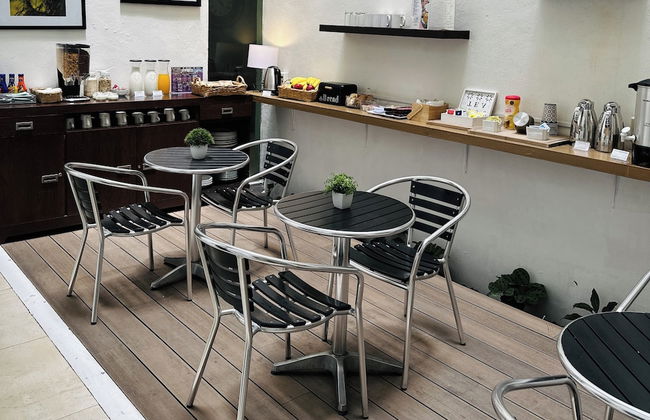 Lombardo Suites - Photo 29