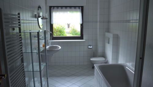 Ferienhaus „Dorsch“ - Foto 4, Shower