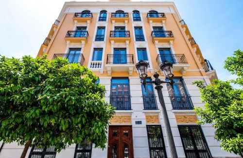 New and Modern Apartment with Comfy Beds - Photo 31