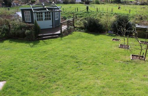 Beautiful Home in Dorset - Photo 6