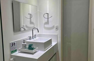 Maravilhoso Apartamento 100m da praia - Foto 19