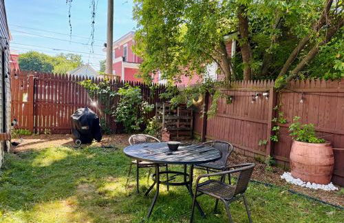 Cozy 1BD in Burlington’s Coolest Neighborhood - Photo 4