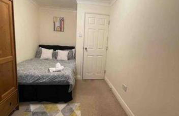6 Bedroom House For Corporate Stays in Corby Suitable for Nightshift Workers - Foto 16