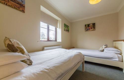 Saltmarshes - Photo 21