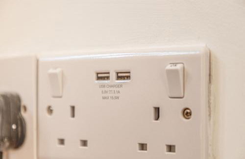 Luxury 2 Bed Room Lake View Apt Bowness Parking - Photo 56