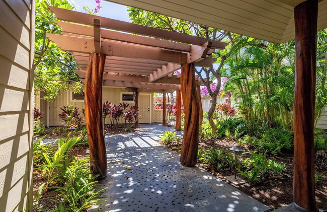 Hale Laki Stunning Resort Condo, Walk to Beach! - Foto 60