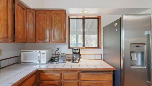 Mountain Home w/ a River in Back - Close to Skiing - Foto 2, minibar