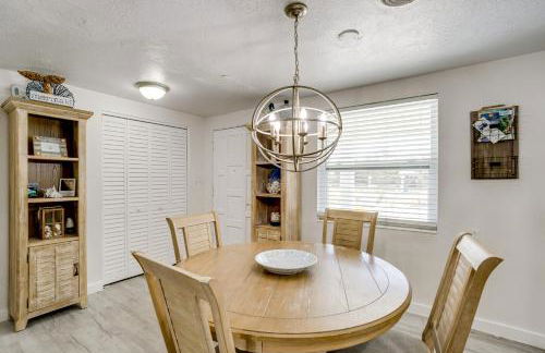 2 Mi to Manasota Key Beach Home with Yard - Foto 9