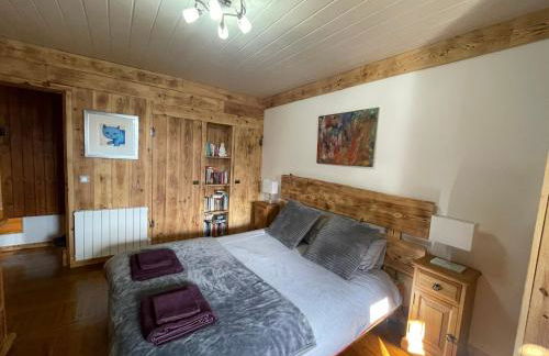 Chalet Le Doux Si, Large Self-Contained Apartment, 2km from Doucy-Combelouvière and close to Valmorel - Foto 12