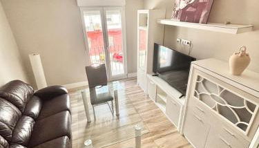 New, modern and in Triana - Foto 1