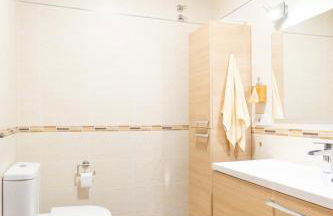 VILLA DE LUJO CLIMATIZADA. PISCINA Y JARDIN PRIVADO - Foto 25