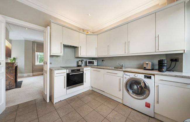 The Knightsbridge Residences - Photo 41