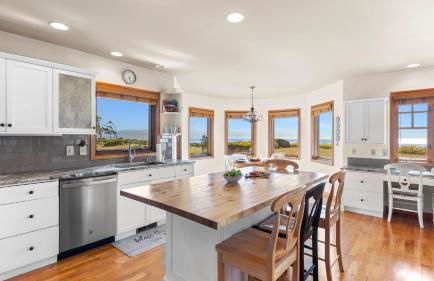 Seacliff Haven by AvantStay Waterfront Luxury Stunning Views Hot Tub Game Room - Foto 10