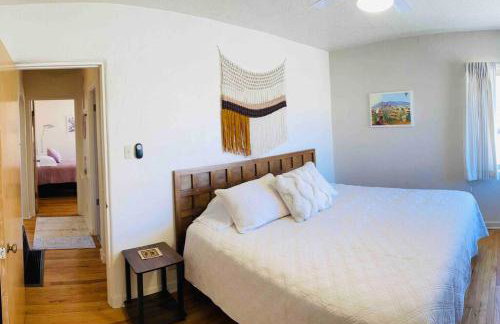 Vintage charm vacation home with modern comforts near Old Town - Foto 49