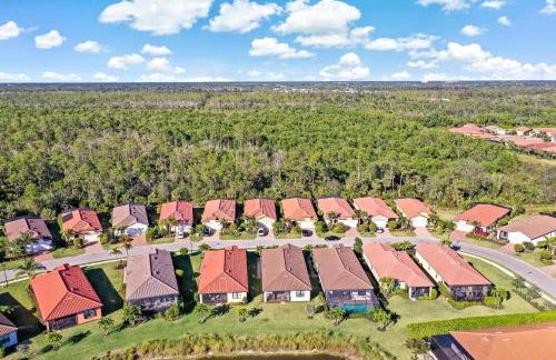 Modern waterfront home in Artesia with pool/gym - Photo 39