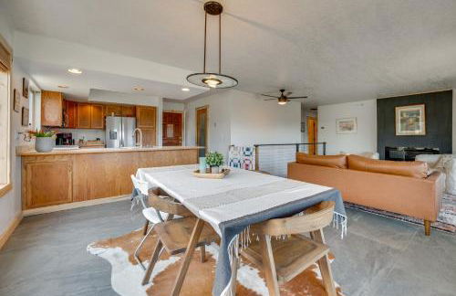 Mtn-View Getaway with Spacious Deck in Republic! - Photo 7