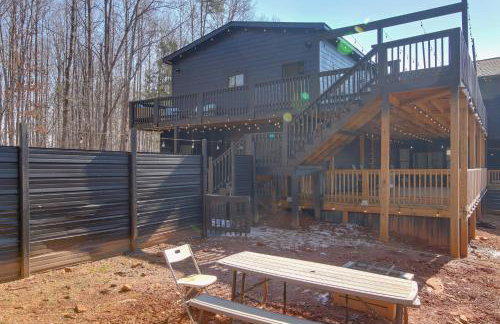 Woodsy North Georgia Mountain Hideaway with Fire Pit - Photo 17