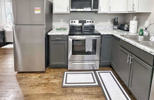 Stylish 2BR in Decatur - Big Deck - Pets OK - Fire Pit - Foto 9