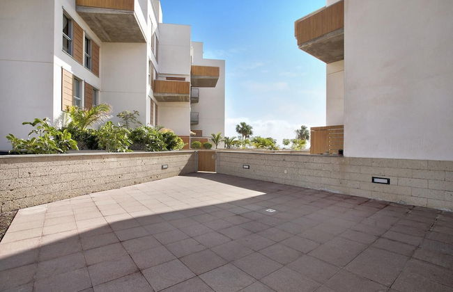 Beautiful Duplex Facing The Beach - Photo 20