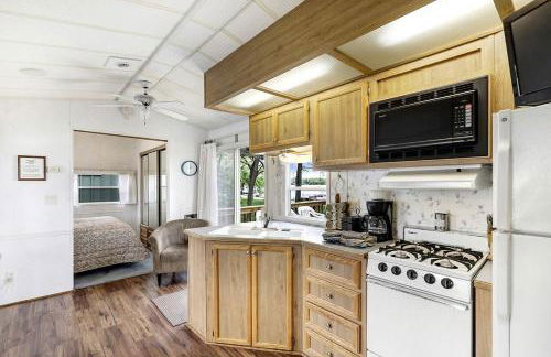 Fergus Falls Glamping Destination for Memorable Lakeside Family Vacations in Minnesota - Foto 6