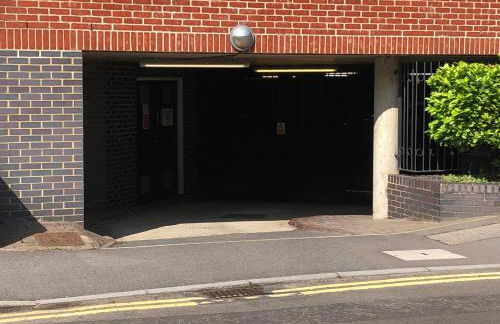 Blue Sky Apartments@ Abbots Yard, Guildford - Foto 14