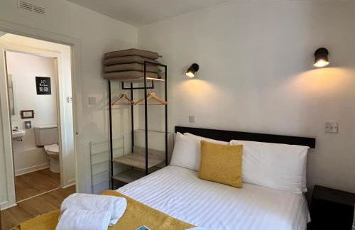 Fern Lodge 11 with Hot Tub - Foto 18