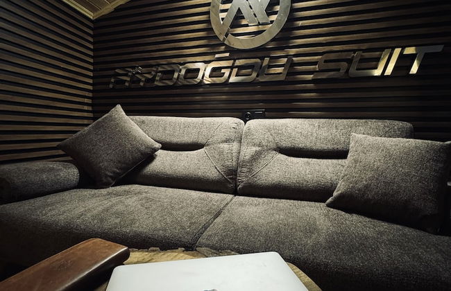 Aydogdu Suit - Photo 75