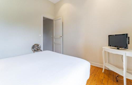 Magnifiques et lumineux Appartement de charme aux Quinconces ideal pour 4 ou 6 personnes - Foto 20