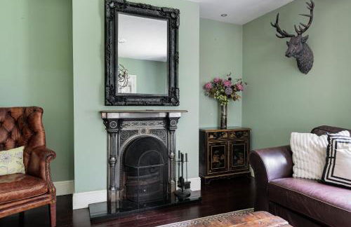 Mereside House Private Pool Retreat - Photo 21