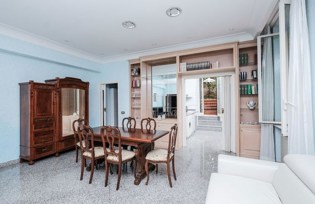 Lush Garden Steps Away from Great Park - Foto 8