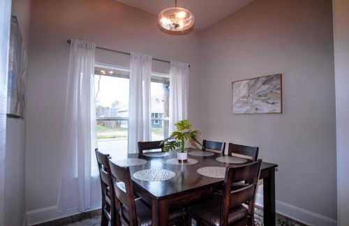 Brand NEW Large Impressive House Near Downtown! - Foto 10