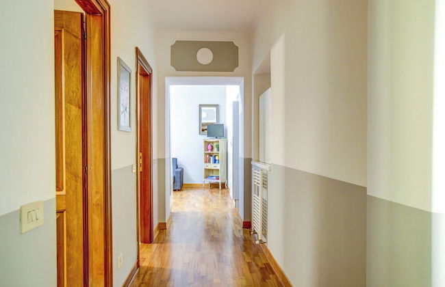 Colosseo Families and Groups 2BDR | Home and More - Photo 4